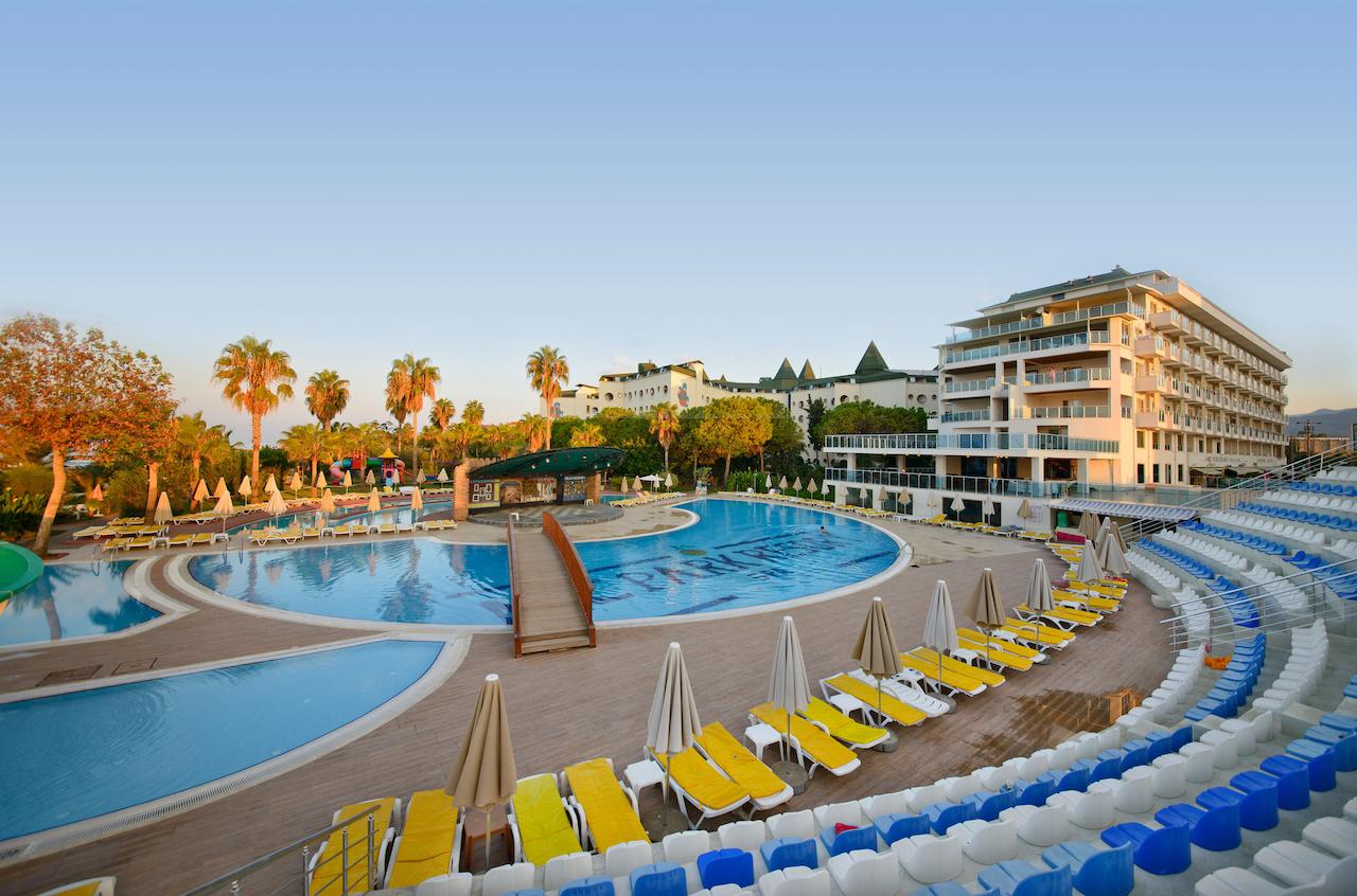 MC Beach Park Resort Hotel